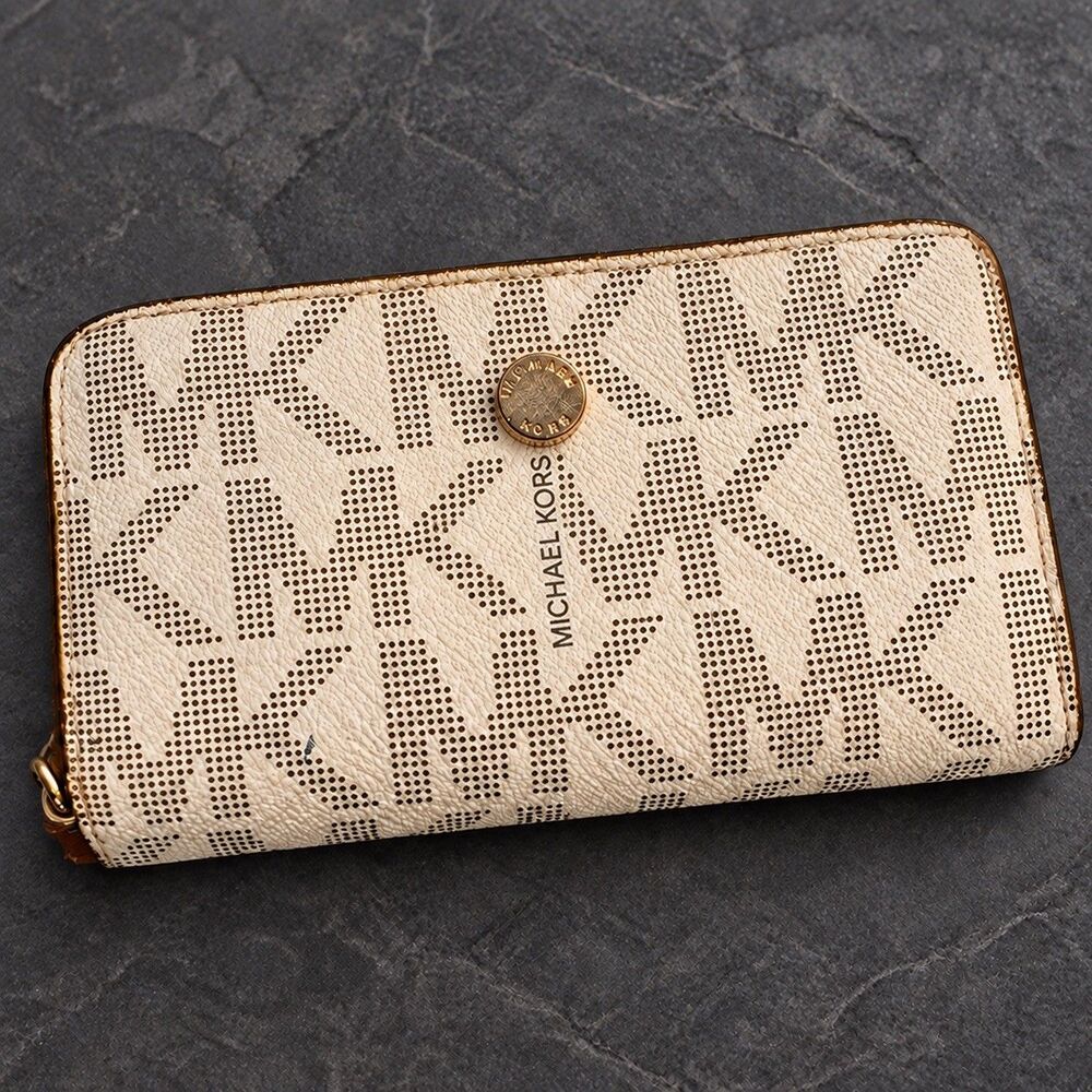 Michael Kors JetSet Travel Slim Bifold Wallet Vanilla Monogram Minimalist